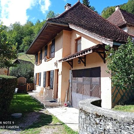 Saint-Pierre-d'Entremont  La Fracelineヴィラ エクステリア 写真