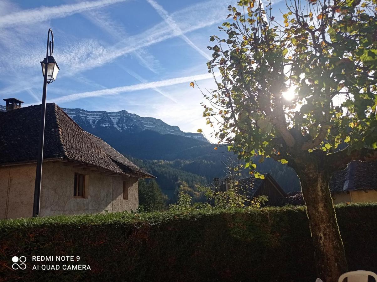 Saint-Pierre-d'Entremont  La Fracelineヴィラ エクステリア 写真
