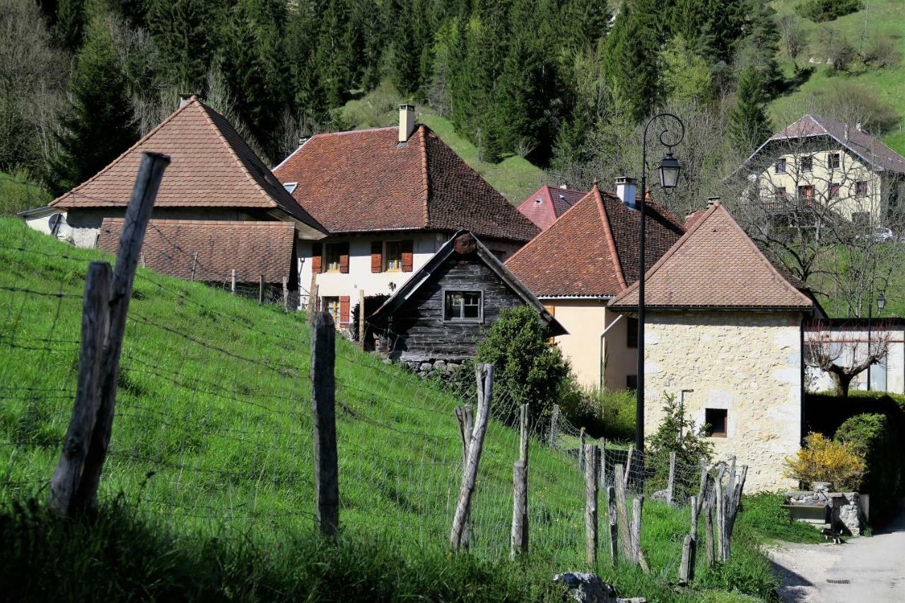 Saint-Pierre-d'Entremont  La Fracelineヴィラ エクステリア 写真